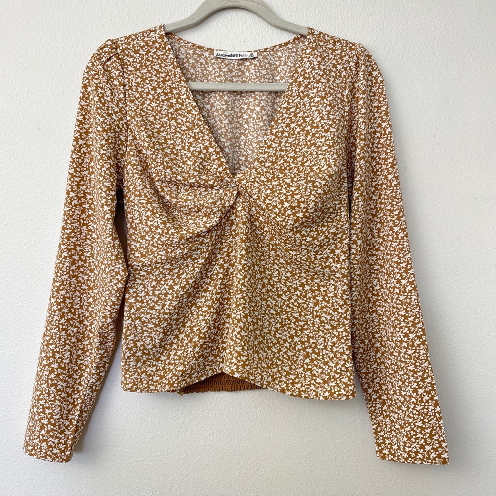 Abercrombie & Fitch Mustard Brown Floral Long-Sleeve V-Neck Blouse